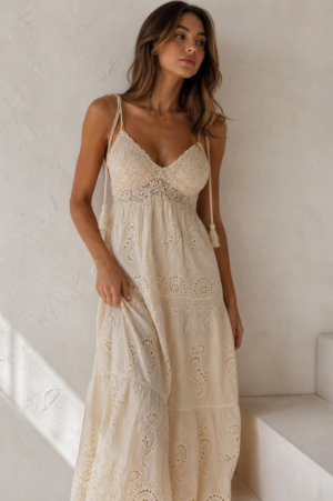 Vestido largo de broderie con detalles de crochet 4XL/5XL